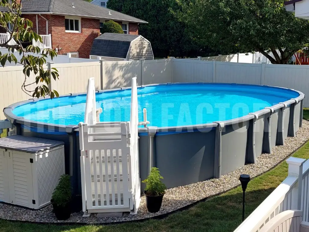 Built-In Seating Deck