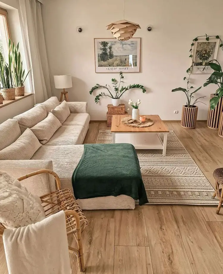 Greenery and Simplicity Unite in Harmony