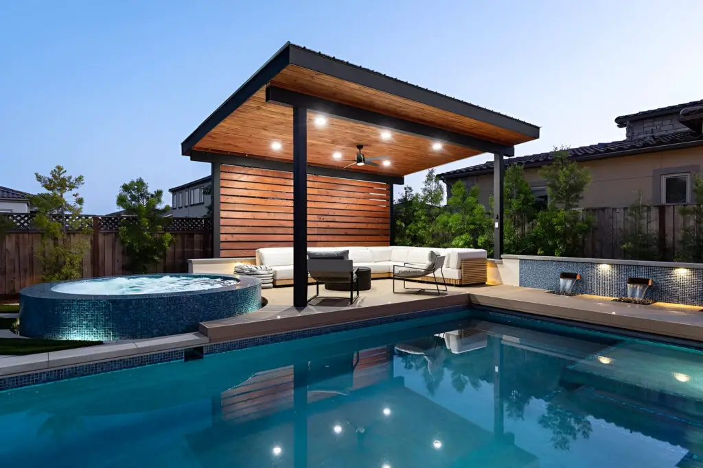 Outdoor Deck Room