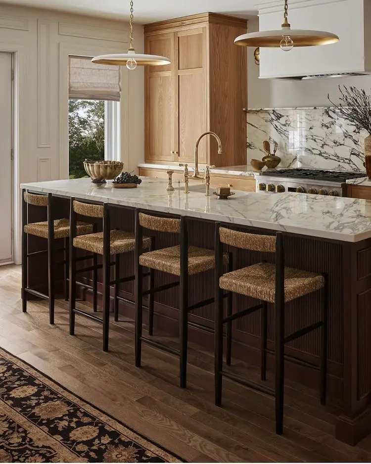 Sunny Spot for Casual Meal Creation