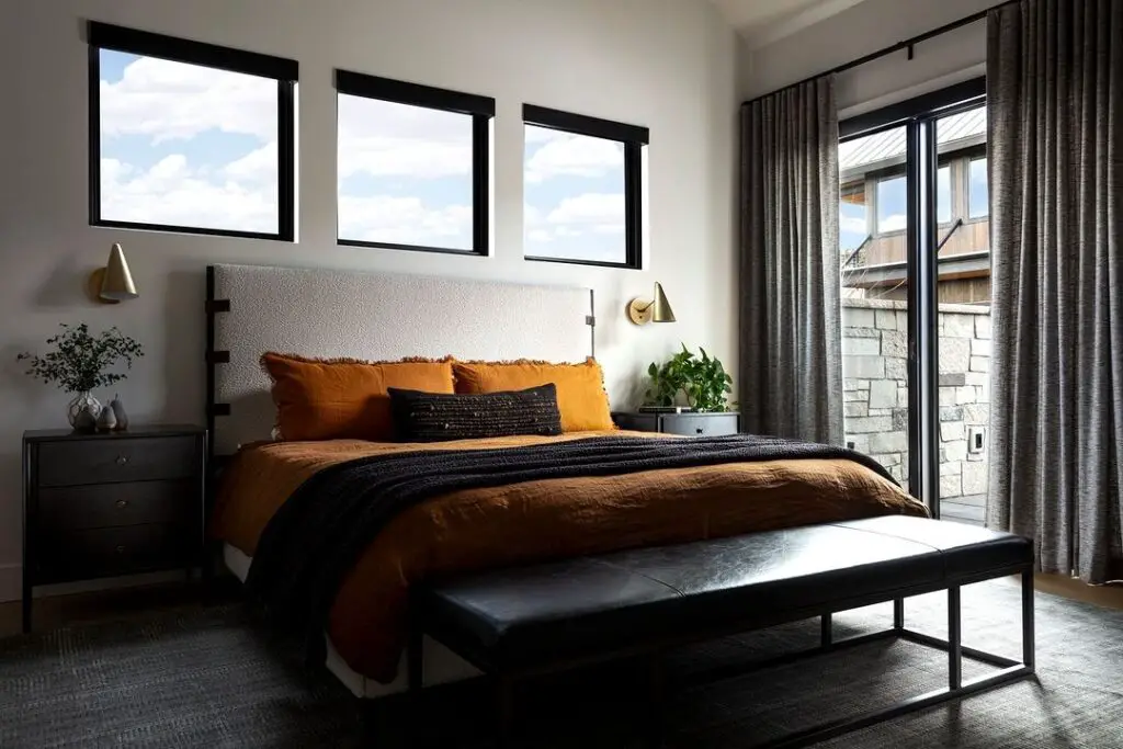 Modern bedroom with autumnal colors, abundant light