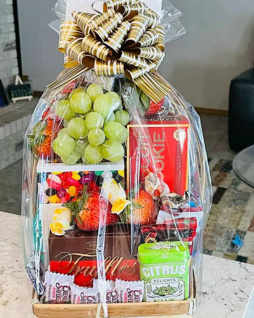 Gourmet fruit and candy gift basket