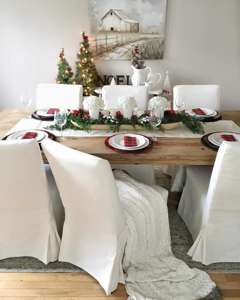 Farmhouse Christmas table with plaid accents