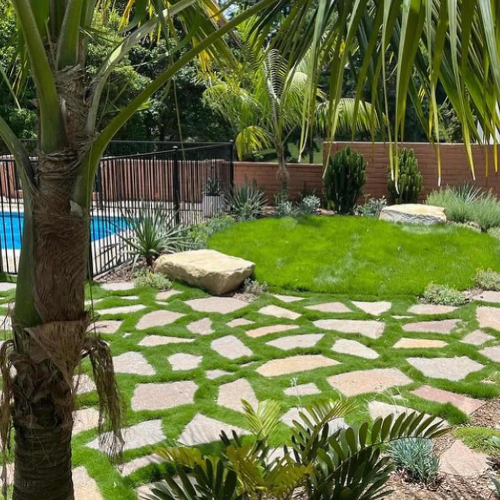40. Tropical Paradise Stepping Stones
